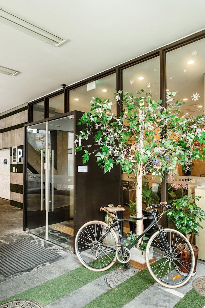 Blooming House Residence Сеул Екстериор снимка